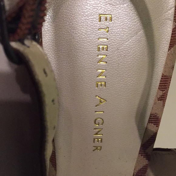 Etinne Aigner sling back peep to wedge heels - Picture 4 of 4